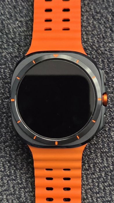 Vând Samsung Galaxy Watch Ultra (fără LTE)