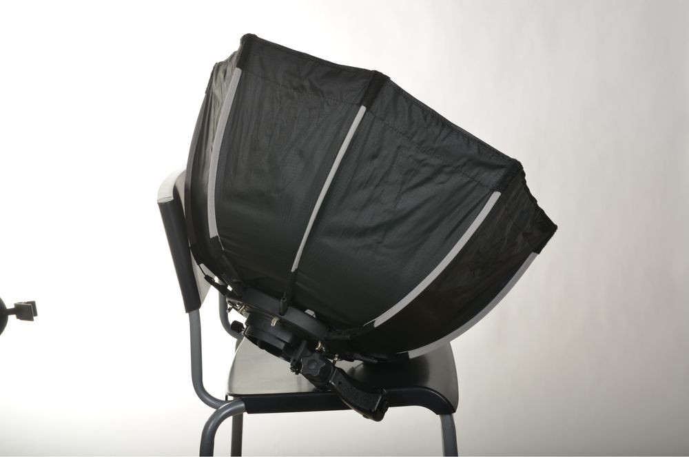 Срочно продам октобокс 55 см и синхронизаторы для Canon