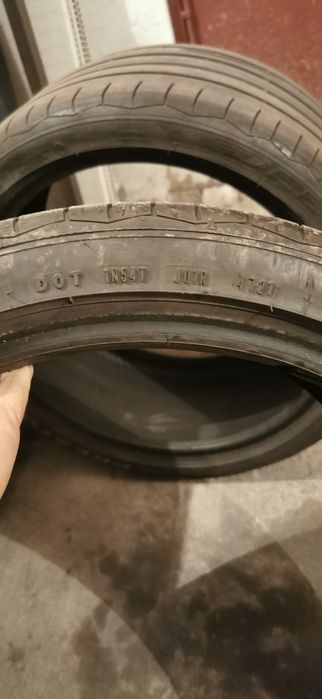 Vând cauciucuri vara 2 latimi folosite pe bmw