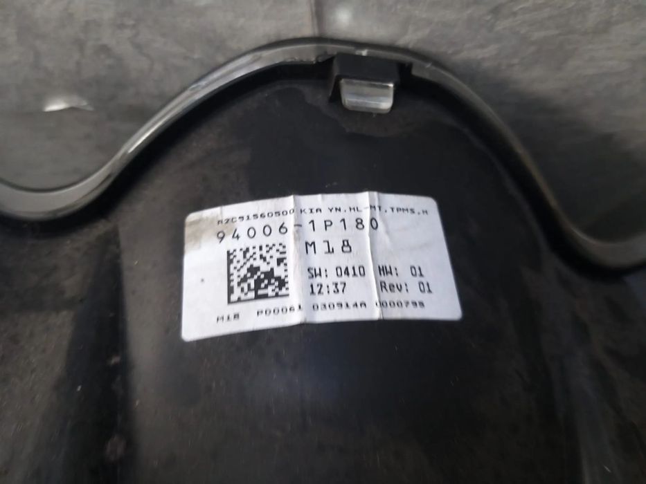 Ceasuri bord benzina kia venga 94006-1p180