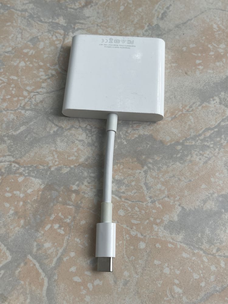 Adaptor Apple USB-C A1621 Digital AV Multiport HDMI pt MacBook