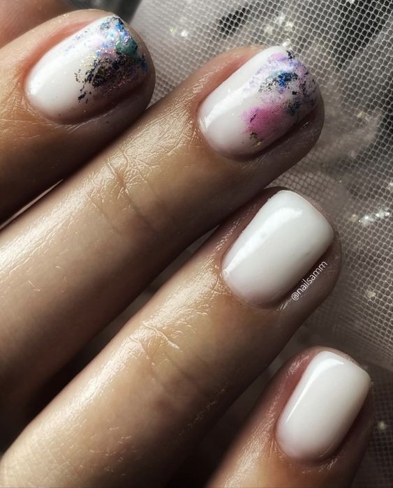 Manichiura semipermanenta/ apex