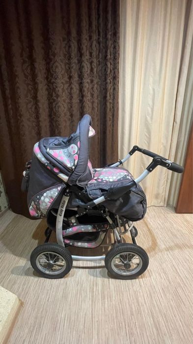 Продам коляску лето-зима