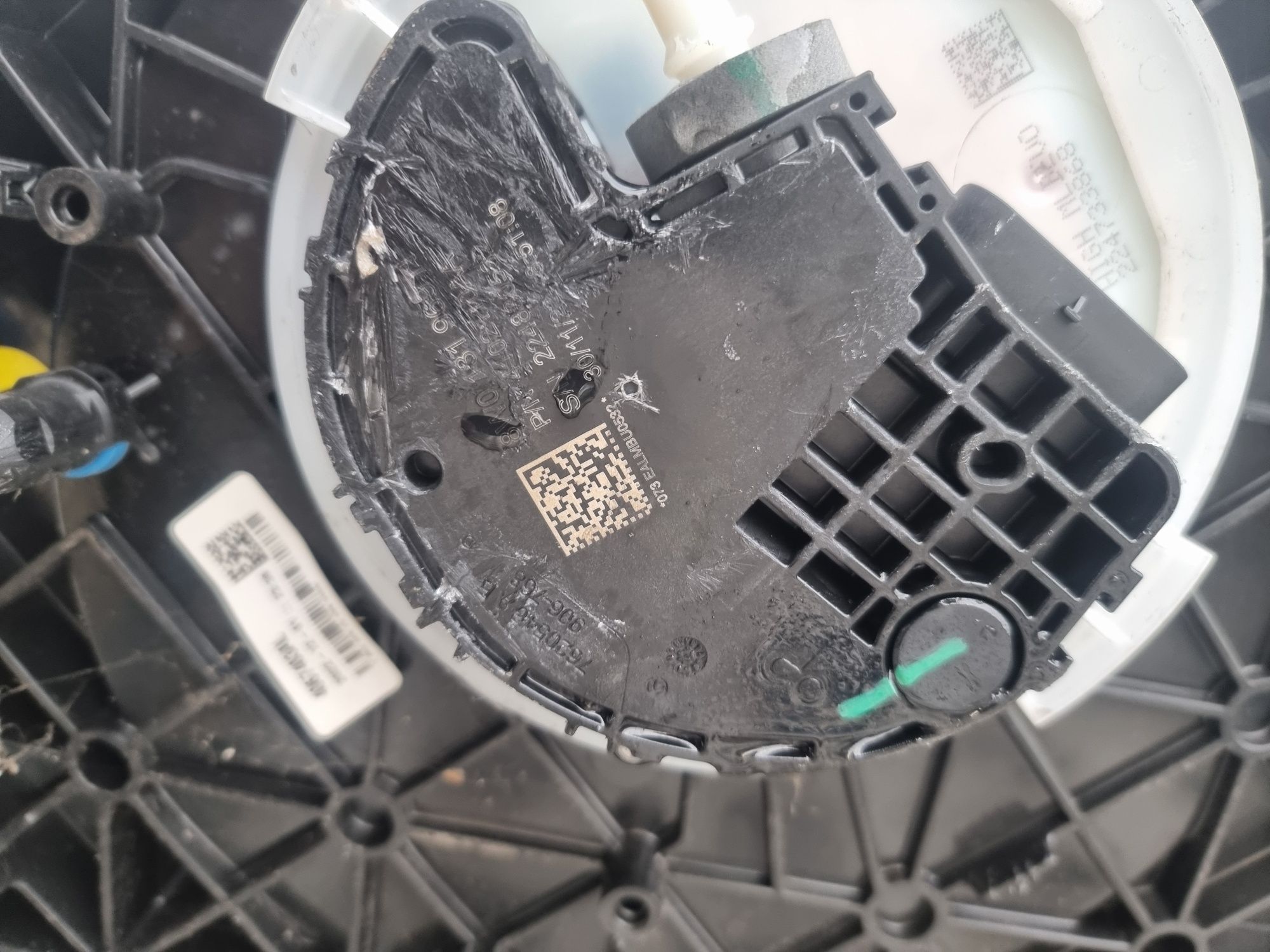 Rezervor pompa adblue audi a4 a5 b9 8w cod 8w0131969n