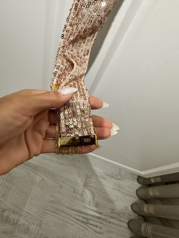 Ново бюстие Elisabetta Franchi