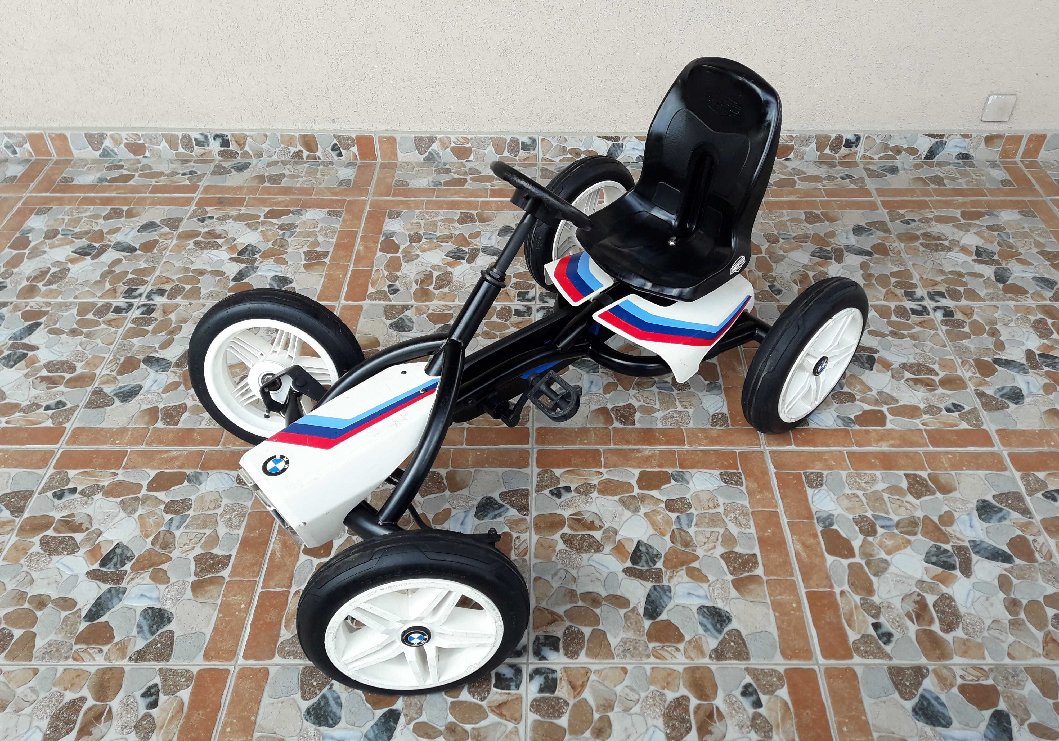 Cart (kart) cu pedale pentru copii BERG Buddy BMW Street Racer -alb