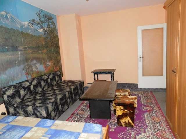 Продава се Едностаен апартамент в Търговище, Център - 44 кв.м за 1003 €/кв.м - Снимка #1