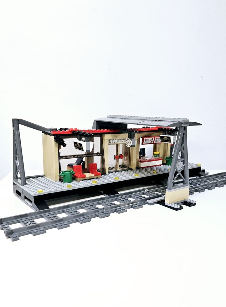 Lego City 60050 - Train Station (2014)