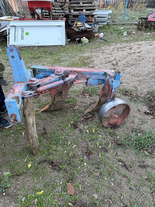 Plug de vanzare pentru 445