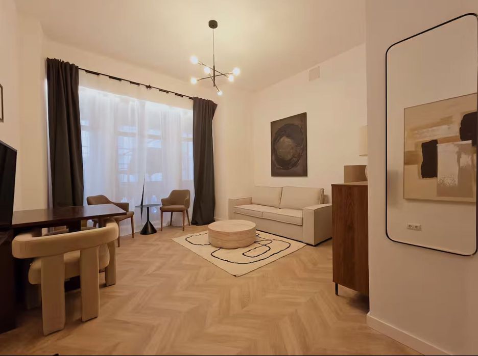 Двустаен апартамент под наем 425 ЕВРО