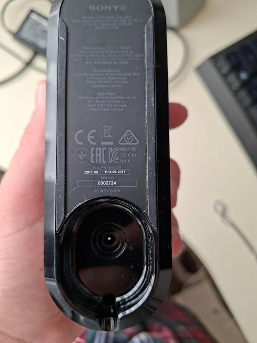 Vând încărcător controller PS4