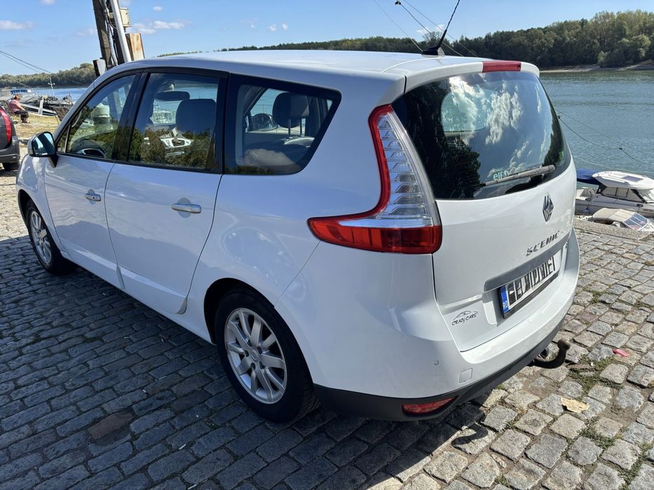 Renault Grand Scenic 1.9 dCi 131 cp