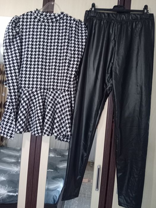 Set ,bluză și pantaloni de piele mărime S/M
