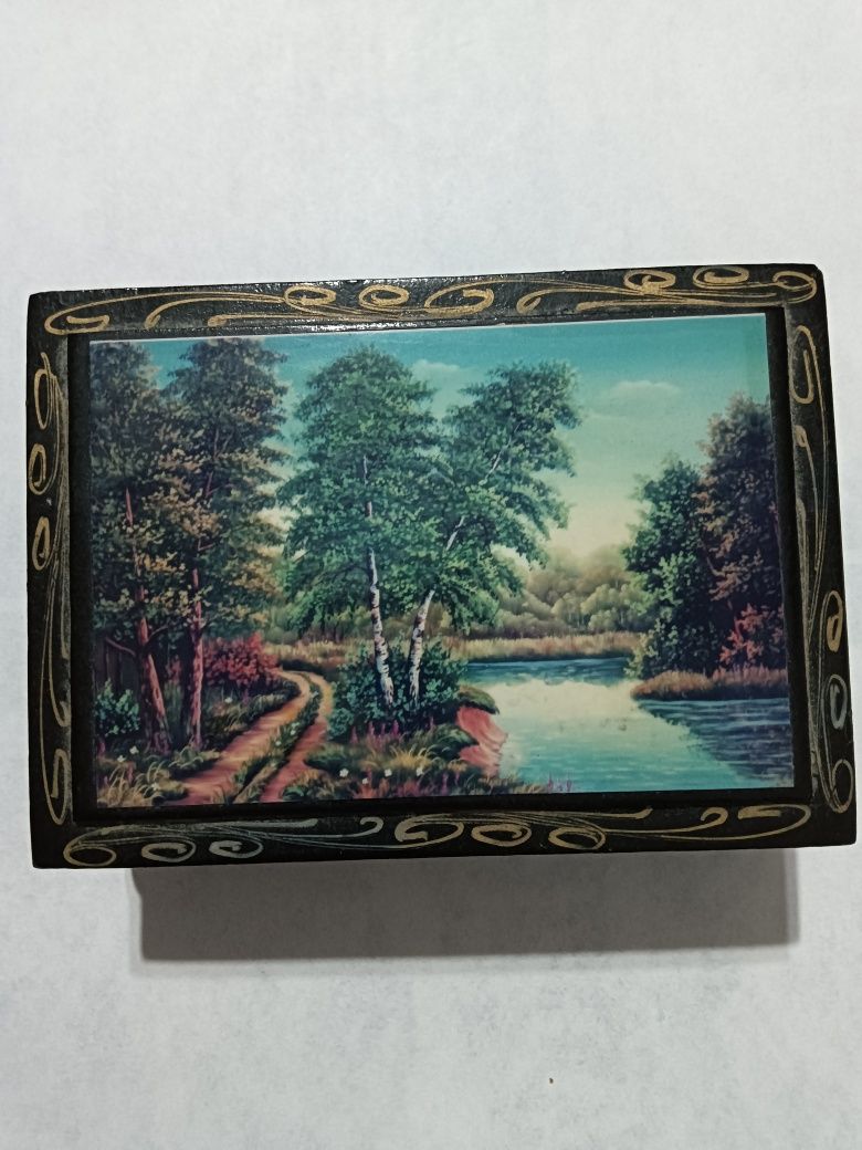 Продается шкатулка СССР,4000т