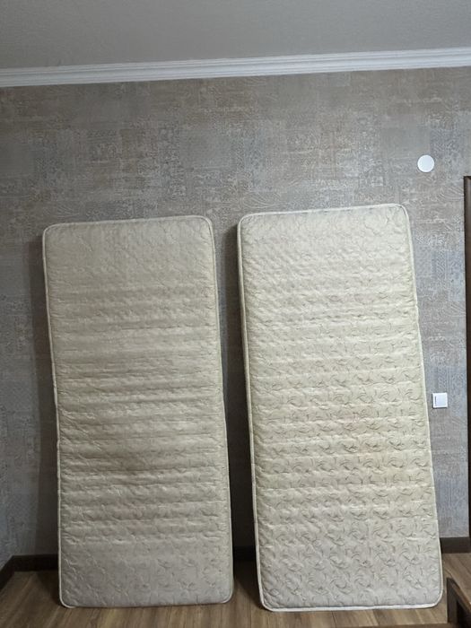 Матрас полутороспальный