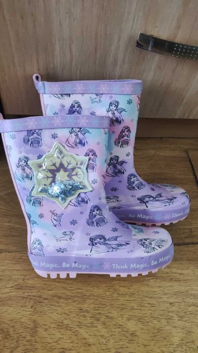 Прекрасни английски детски гумени ботуши на Елза и Анна!