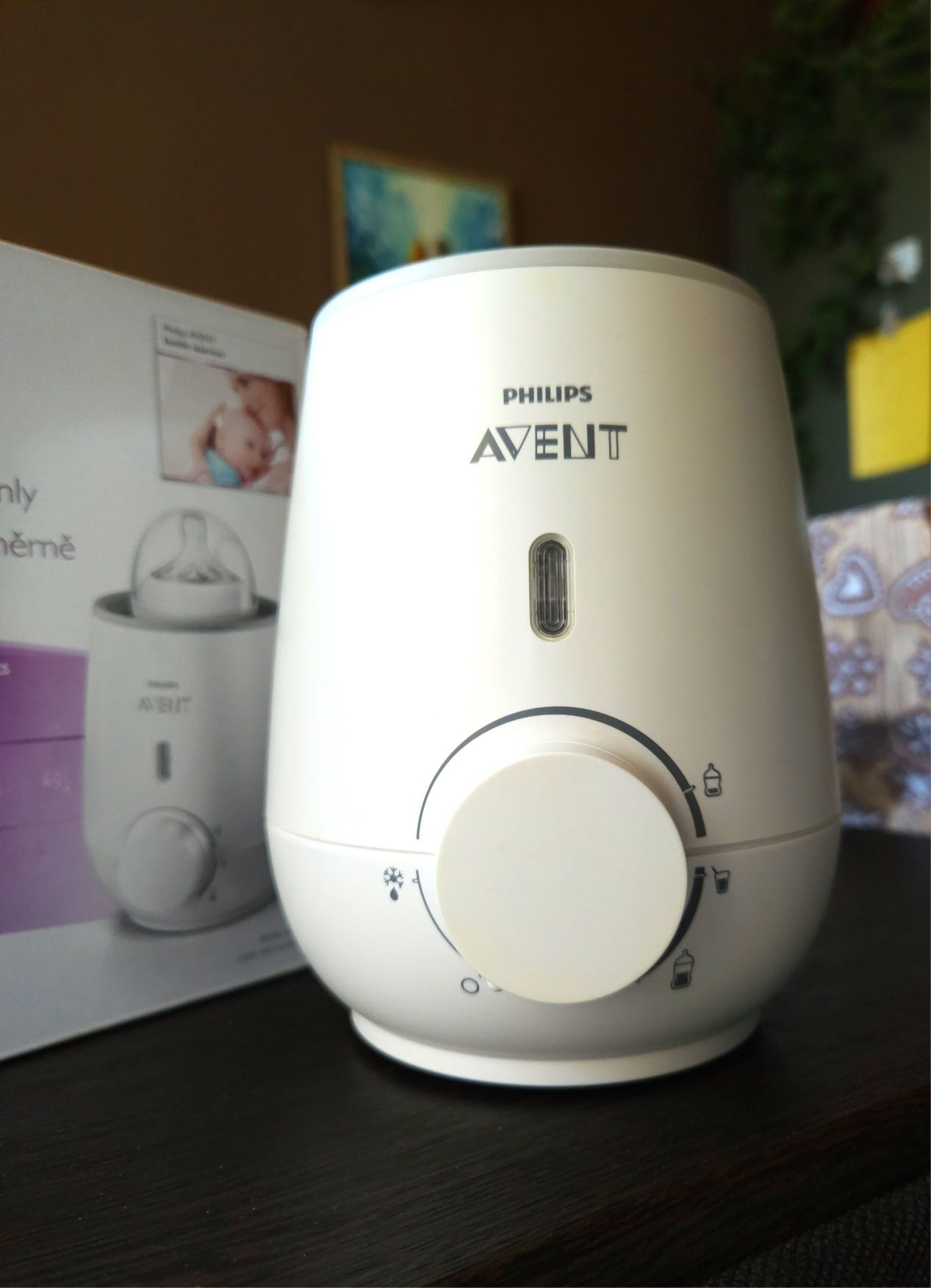 Продавам уред за топлене на шишета Philips Avent