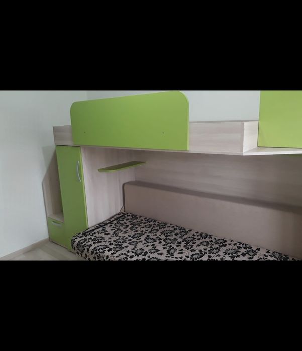 Pat supraetajat + mobilier + birou