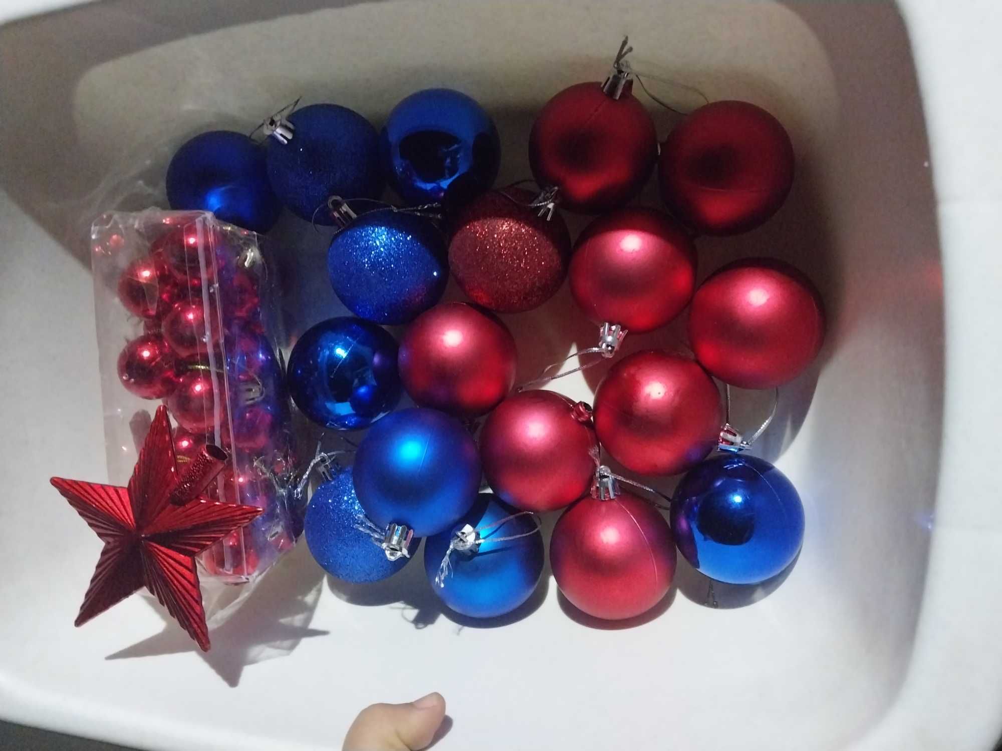 Елка с игрушками, звездой