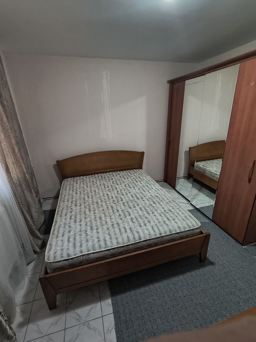 Inchiriez apartament 3 camere Micalaca
