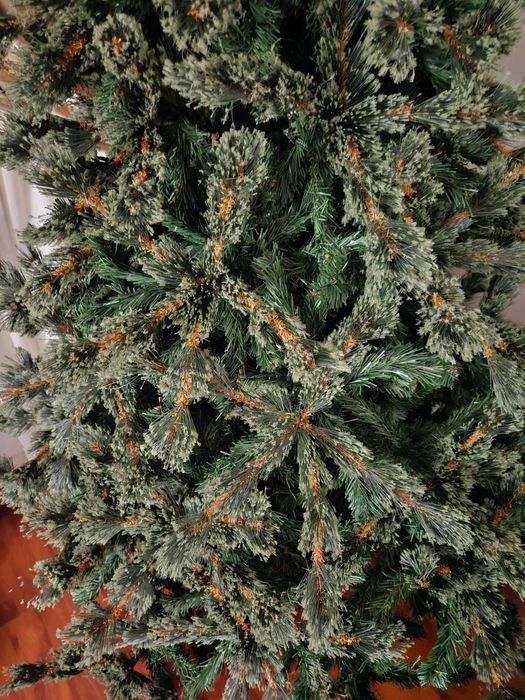 Brad de Craciun cu accesorii incluse