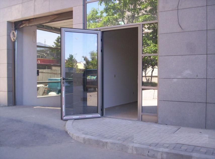 Продава се Магазин в София, Младост 3 - 93 кв.м за 2581 €/кв.м - Снимка #1