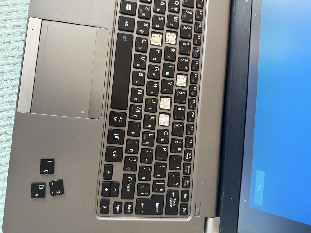 Лаптоп Toshiba Satellite Z-30-A-130