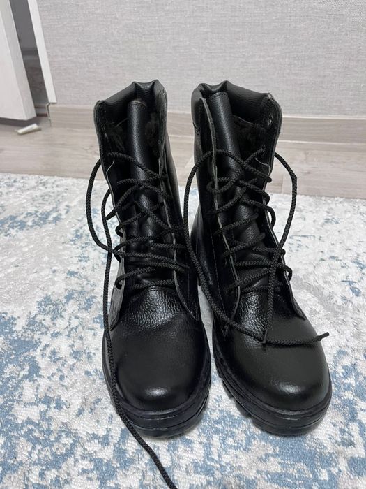 Продам новые берцы