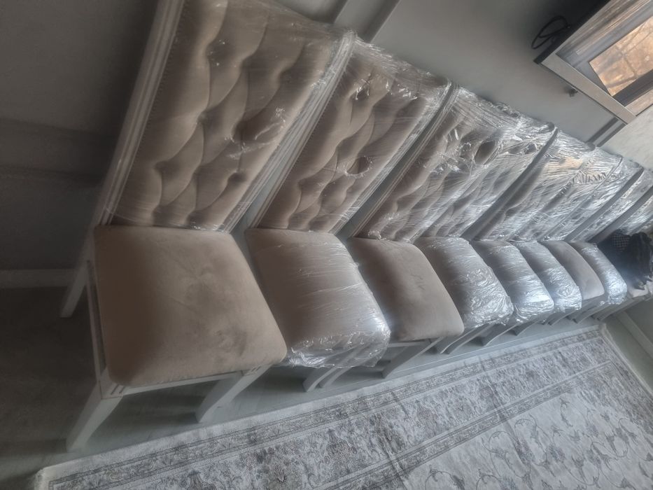 Продается стулья 12 шт