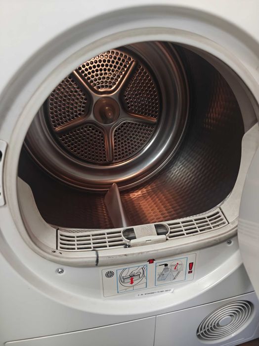 Vând uscător de rufe Siemens