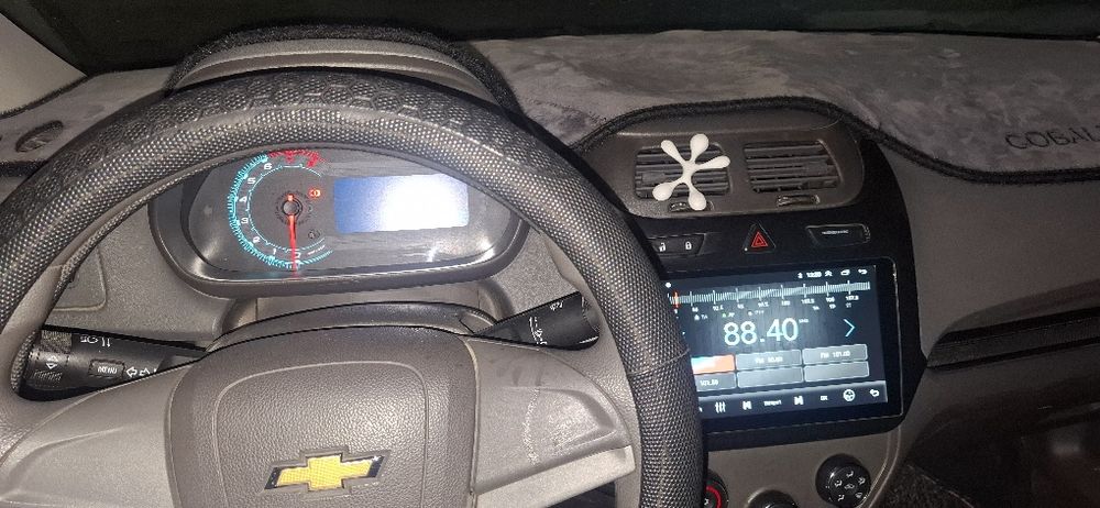 Шевралет Кобалт сотилади.