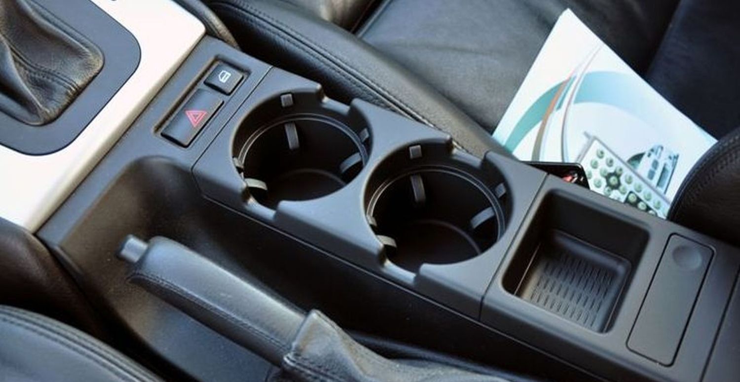 Cup holder за bmw e46