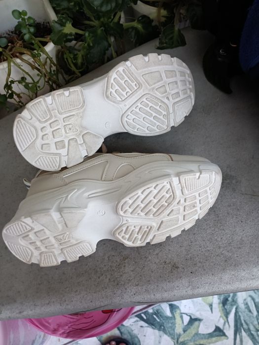 Дамски маратонки