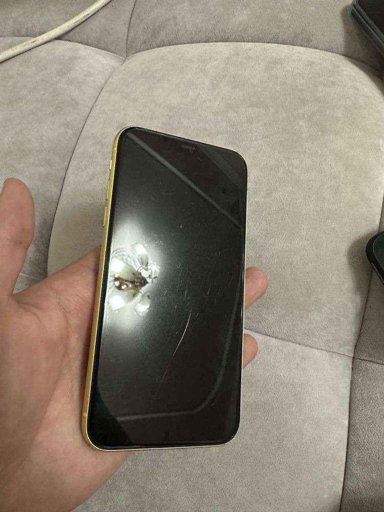 Iphone 11 128gb  true ton bor
