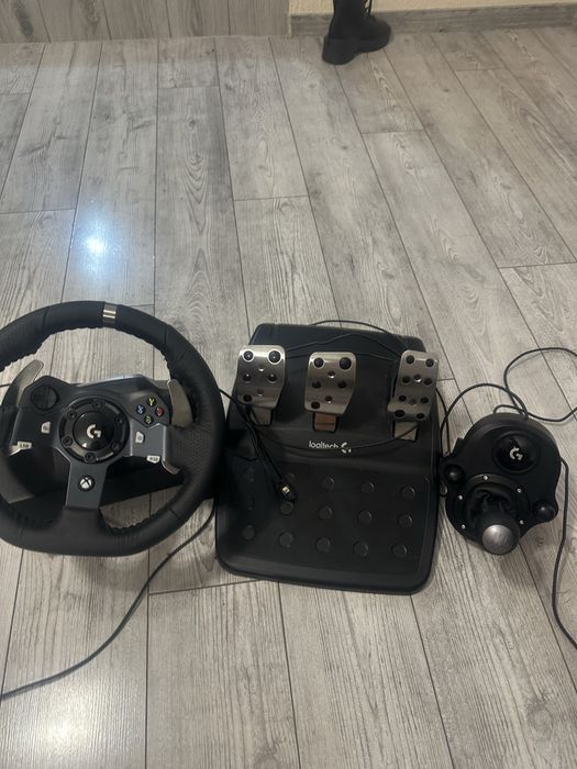 Volan logitech G920 cu schimbator inclus