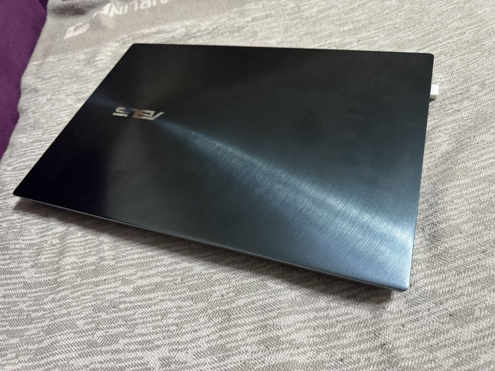 Ноутбук Asus ZenBook