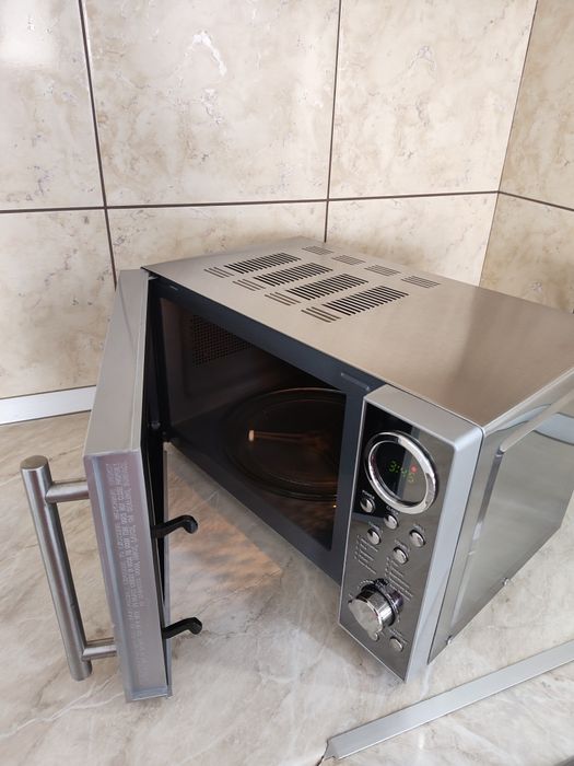 Mobilă de bucătărie complet utilată