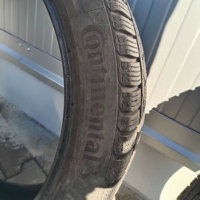 Continental 225/40 R19
