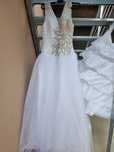 Vând rochie de mireasa nouă, marimea S
