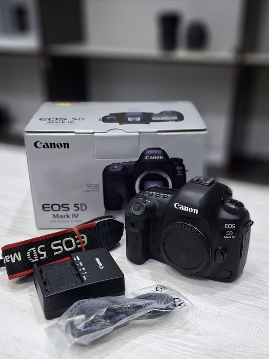 5D Mark IV body sotiladi