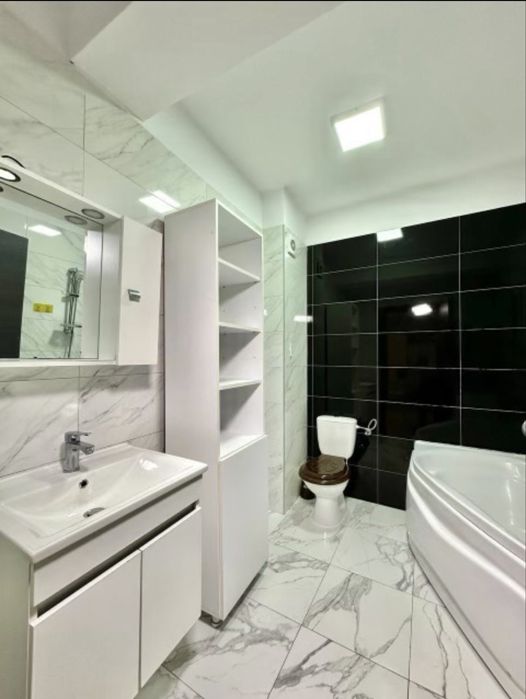 Inchiriez garsoniera in Militari Residence .