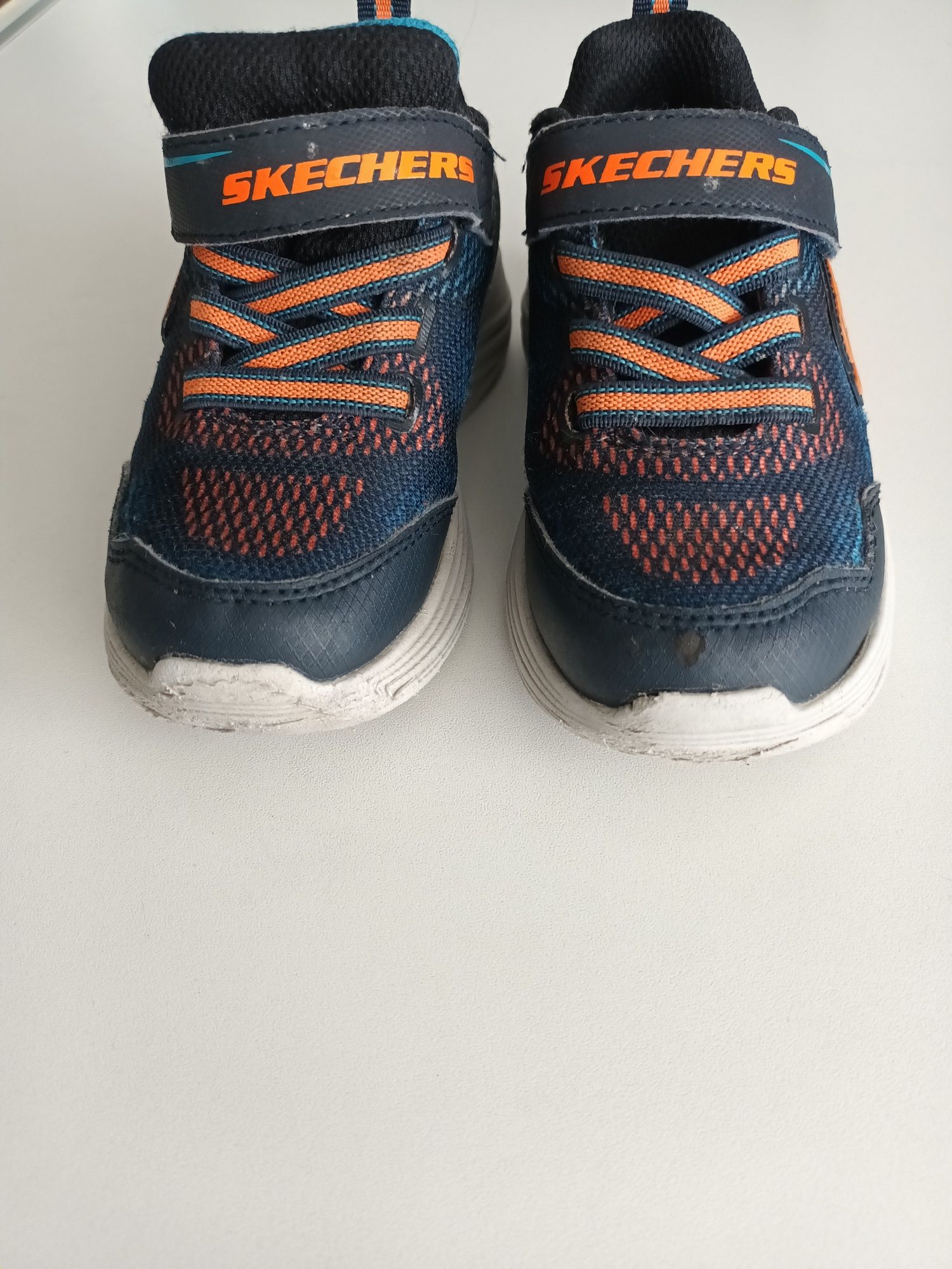 Adidasi Skechers mărimea 24