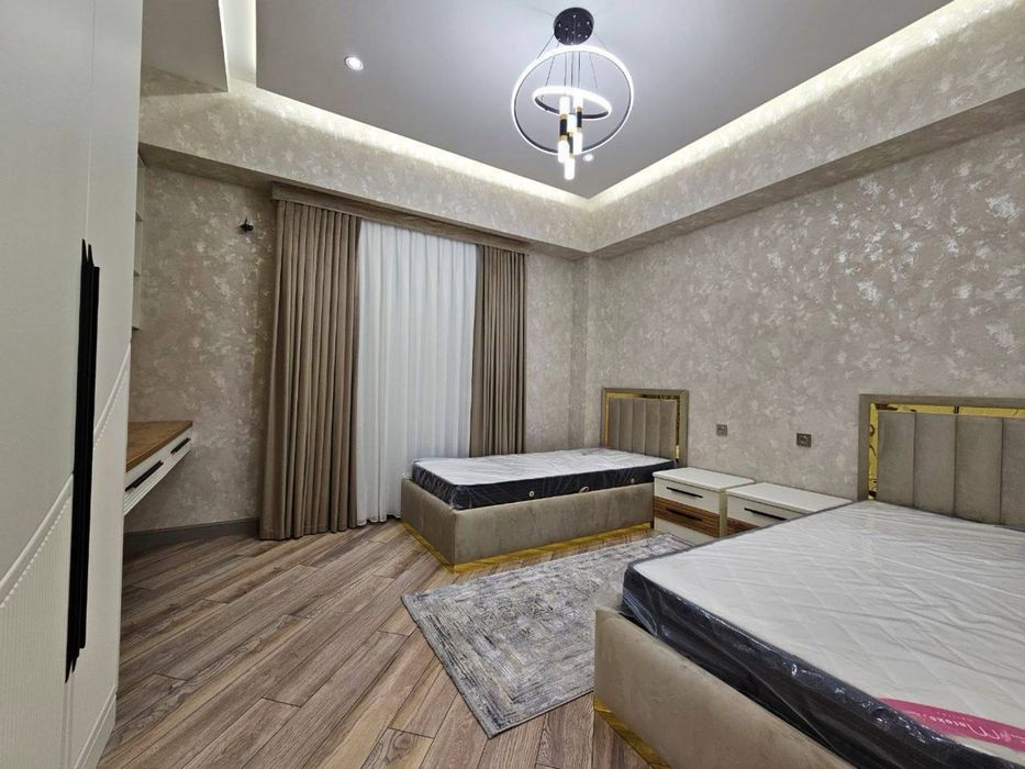 Жилой комплекс Мадрид! 3х комнатная уникальная квартира 115м2! Новая!