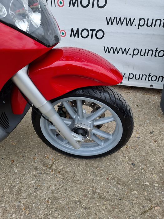 Punto Moto Vinde  Piaggio Beverly 200