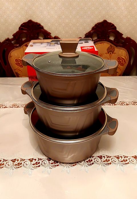 Продам Набор казанов "UAKEEN". Новые в упаковке.