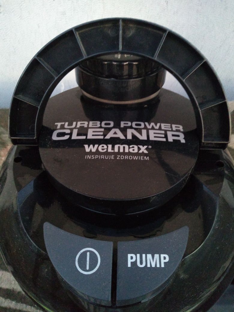 Прахосмукачка ,,WELMAX " за части . .