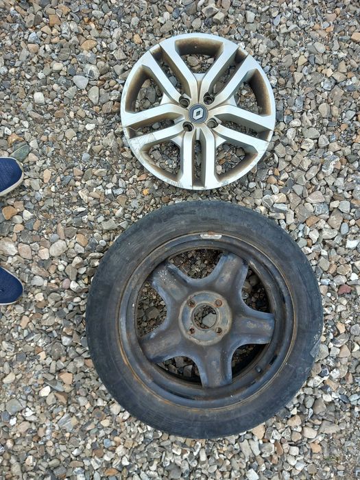 jante structurate R16 Renault Clio + capace | cauciucurile sunt cadou