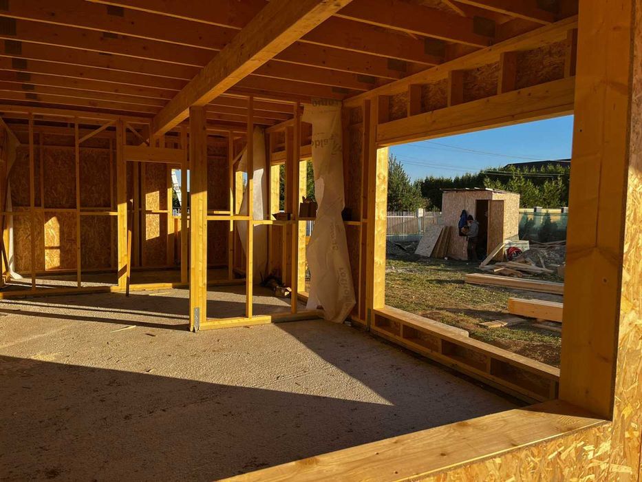 Cabana stil A-Frame, case, terase si foisoare din structura de lemn