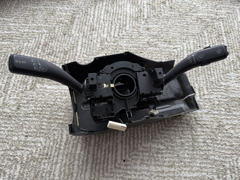 Grup manete si capac Audi A4 B8 (2011) 8K0953502BC