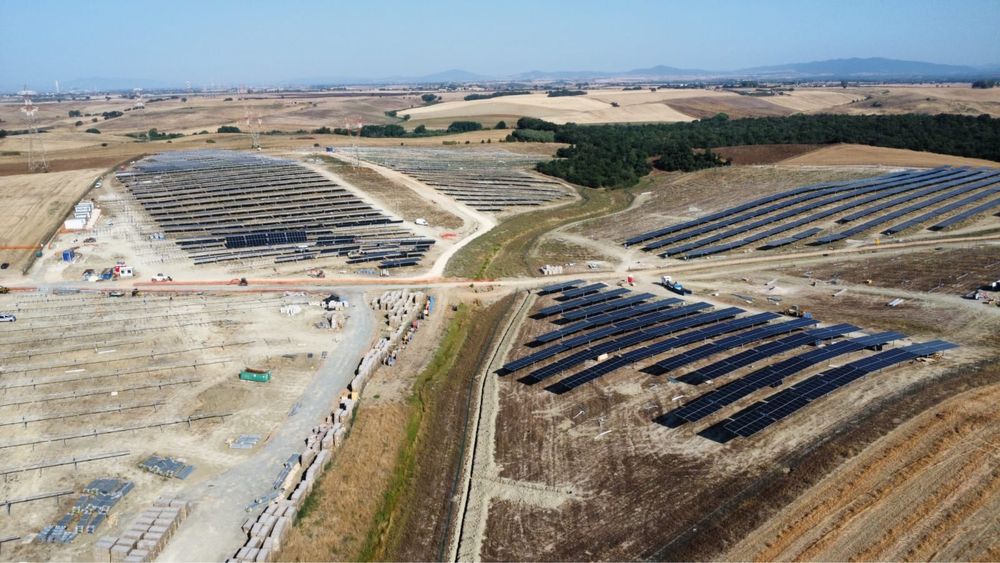 Servicii Sonete, Batipale pentru parcuri fotovoltaice, imprejmuiri